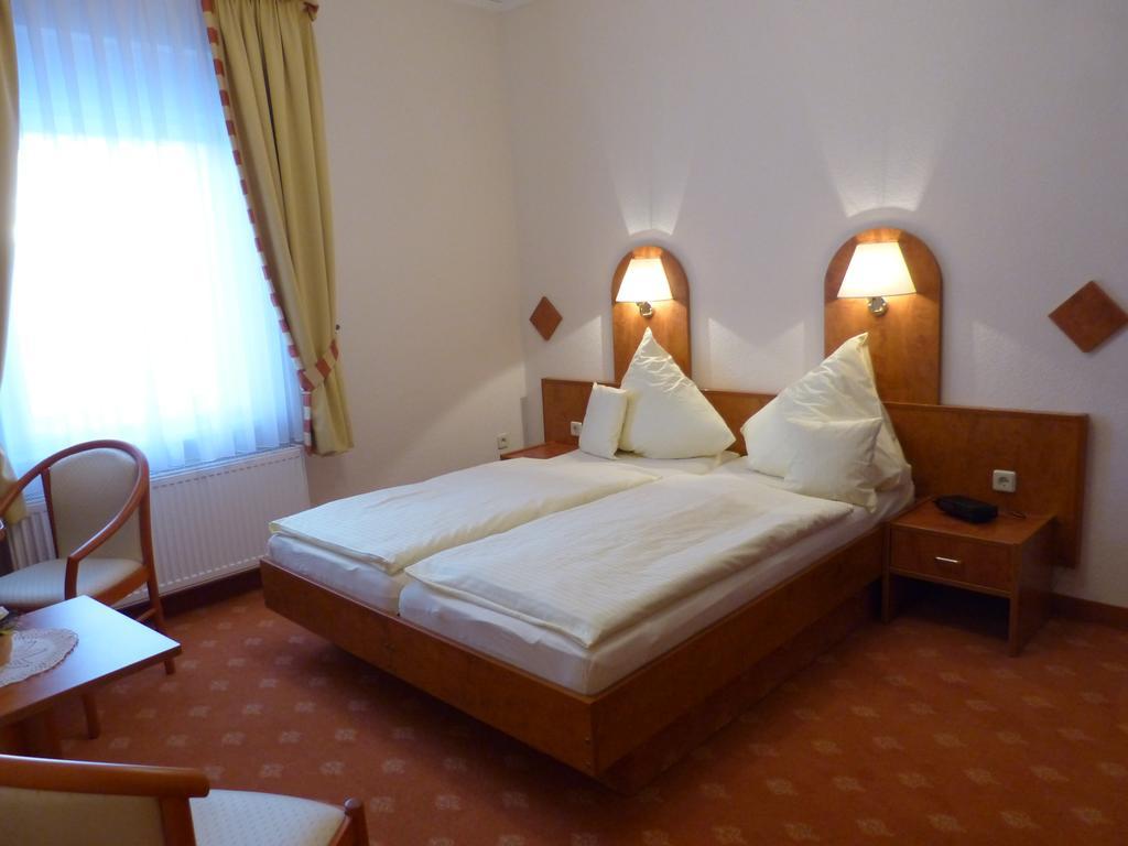 Ferienhotel Wolfsmühle Rodishain Exterior foto